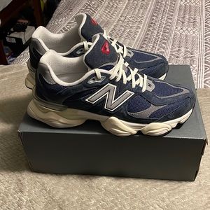 New Balance 9060 (Blue) size 10